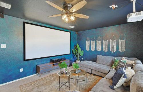 Colonial Style Retreat ft Pool Cinema jacuzzi - Foto 21