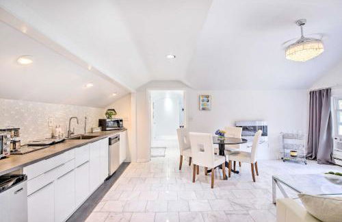 Elegant Connecticut Home Fireplaces, Pet Friendly - Foto 13