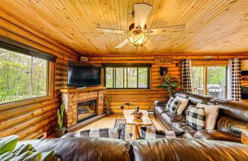 Game Room, Hot Tub! Cabin 9 Mi to Big Boulder Mtn - Foto 4