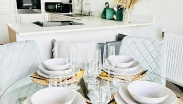 Modern 2Bed 2Bath Maidstone Apt - Parking, WiFi, Balcony - Perfect Long Stay - Foto 3