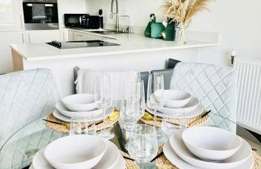 Modern 2Bed 2Bath Maidstone Apt - Parking, WiFi, Balcony - Perfect Long Stay - Foto 3