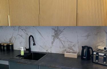 Family & Business Sauna Apartments No15 Leśny nad Zalewem Cedzyna Unikat - 3 Bedroom with Private Sauna, Bath with Hydromassage, Terrace, Garage, Catering Options - Foto 22