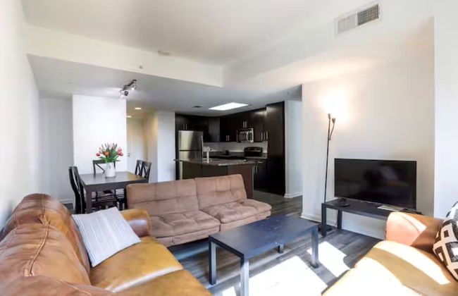 Pentagon Luxe Apartments - Photo 13