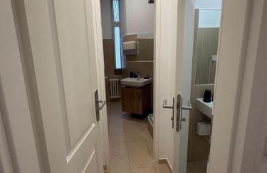 Jomi Stays - Kudamm - Foto 16