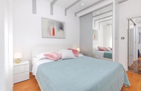 5 Bedroom Beautiful Home In Labin - Photo 47