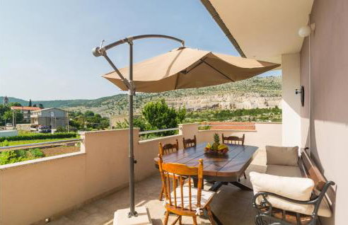 Three-Bedroom Apartment In Srinjine - Photo 3