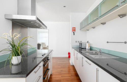 Scenic 2-Bed in Canary Wharf - Foto 17