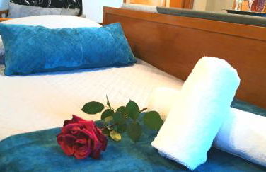 BAKIRAS HOUSE - Photo 18