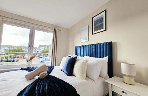 Modern 5 Bedroom Townhouse with Free Parking - Foto 36