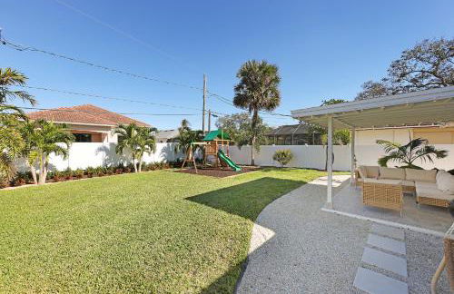 Casa Bella Naples Vacation Home - Photo 14