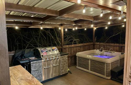 Riverside country retreat with easy access to all that Houston has to offer - Foto 61