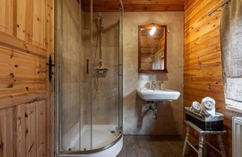 Large, atmospheric cottage in the countryside - Foto 18