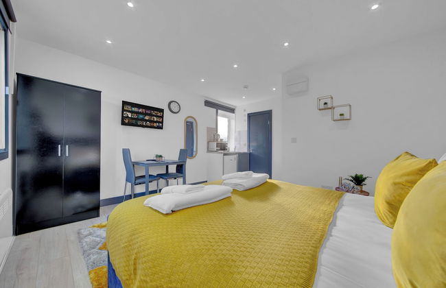 Inviting 1-bed House in Feltham - Foto 6