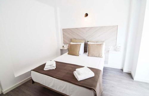 Apartamento con terraza en el centro histórico de Capuchinos - Photo 5