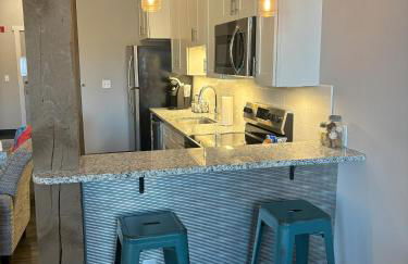 Gibson's Warehouse - Foto 53