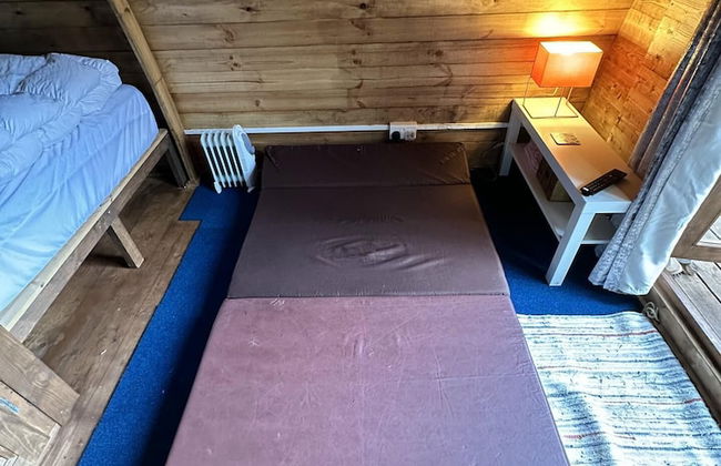 Woodland Camping pod With use of Campsite Bathroom - Photo 15