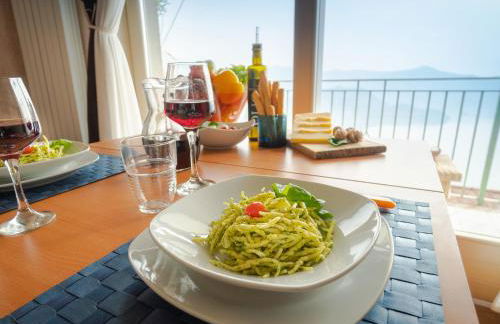 EnjoyIseoLake - Mantegna - garden with Lake view and swimming pool - Photo 9