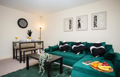 Contemporary 2BR Retreat - Fast WiFi, Smart TV & Steps from Station! - Foto 1