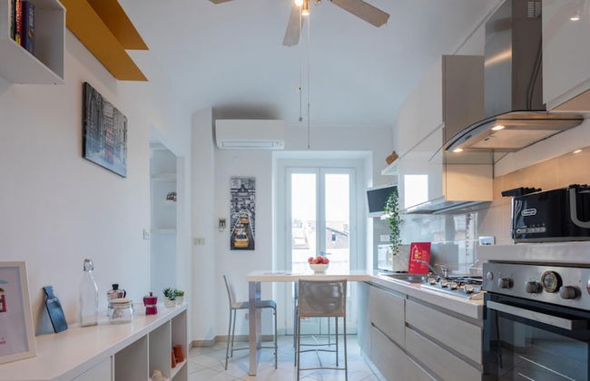 Luminoso Appartamento a due Passi da Porta Susa by Wonderful Italy - Foto 13