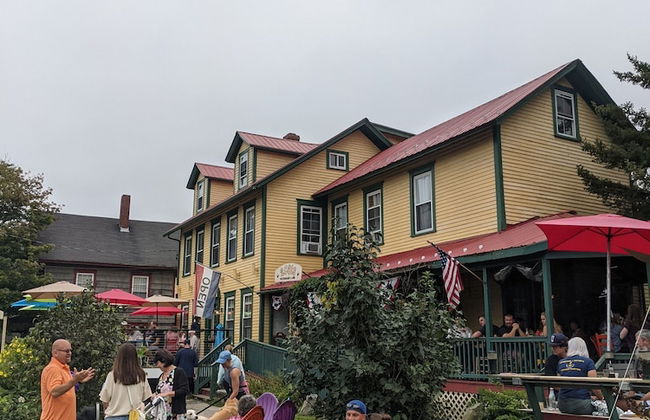 Historic 2 Cats Inn - Photo 24