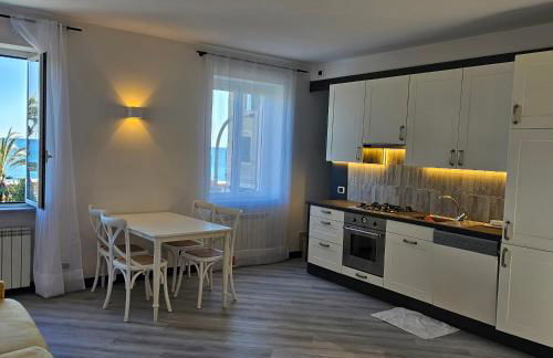 Casa Clelia, esclusivo frontemare a Varazze - Foto 3