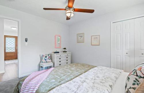 Spacious and Luxury Designed Ranch with Game Room - Foto 45