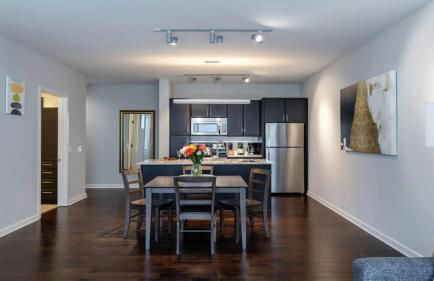 CozySuites Remi sauna, pool, gym - Foto 33