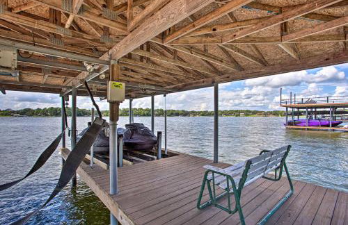 Remodeled Cedar Creek Lake Retreat with Fire Pit! - Foto 33