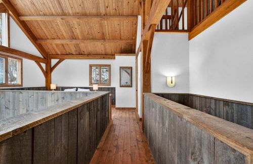 Cozy Mountain Retreat with Hot Tub & Fire Pit - Foto 46