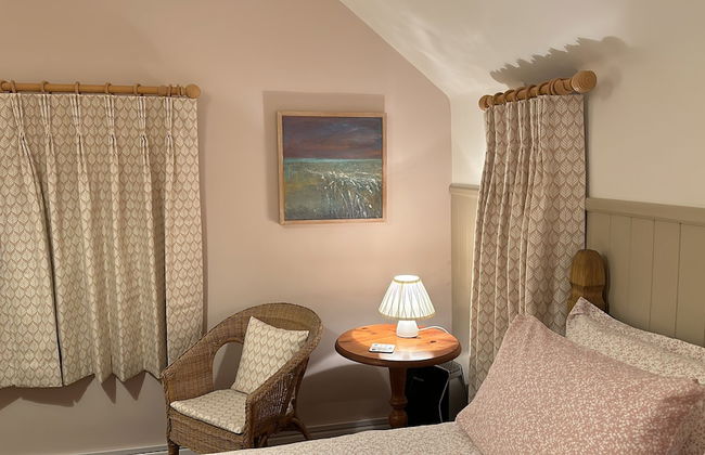 Welcoming 2 Bed Charming Self Catering Cottage - Foto 10