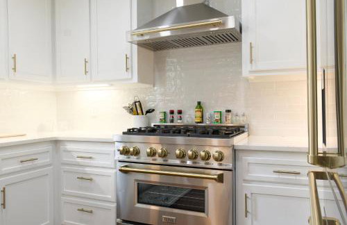 Borum House - 3 Bed, 2 & Half Bath, Full Kitchen, Heart of Downtown Natchez - Foto 8