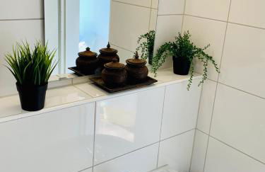 An der Uniklinik, Apartment mit eigener Küche und renoviertem Badezimmer, Zentrale Lage - Photo 11