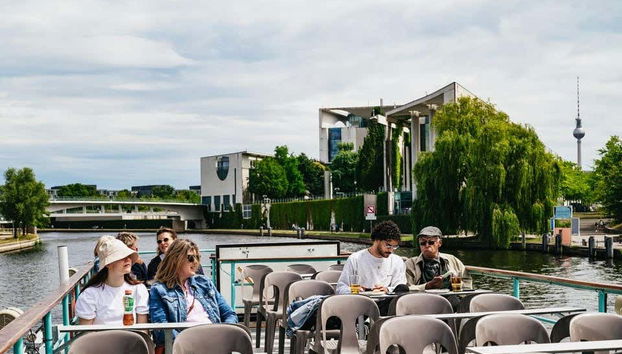 Bateau touristique de Berlin - Photo 4, Profitez de la balade en bateau