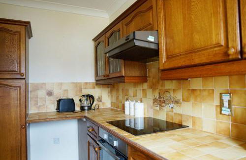 18PG Dreams Unlimited - Budget Flat w free parking - Slough Windsor Heathrow - Foto 27