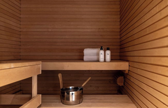 1br with Private Sauna and Balcony - Photo 14