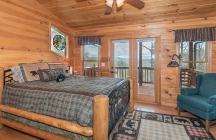 Red Apple Mountaintop cabin hot tub, WiFi, Pet friendly, Fireplace, pit, BEST VIEWS - Foto 8