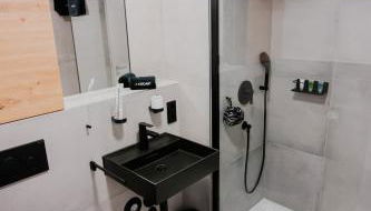 KOCAK - Exklusives Apartment in Zentrumsnähe - Foto 2, towels, Shower