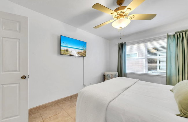 Henderson Haus - Is a Fabulous 3BR Townhome in Destin - Foto 27