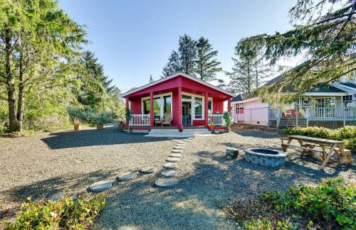 Ocean Shores Retreat with Porch and Canal Views! - Foto 3