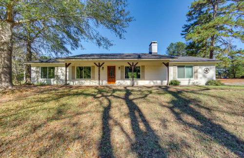 Fire Pit and Grill Tyler Home on 5 Acres! - Foto 29