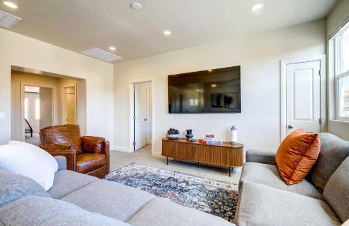 Washington Home w/ Mtn Views, Near Hiking! - Photo 26