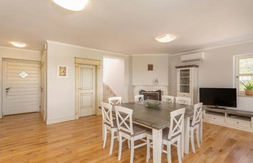 Stunning Home In Malinska With Wifi - Photo 25