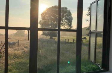 Converted Nissen Barn on beautiful farm - Foto 20