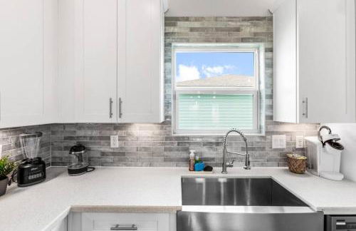 Family Friendly 3-Bedroom Coastal Escape - Foto 4