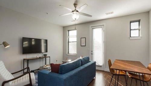 CozySuites MusicRow Astonishing Studio with free parking 38 - Photo 2