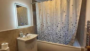 2 Bed-Sleeps 5-Private Garden-Free Parking - Foto 5