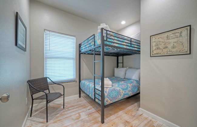 2 Homes, Sleeps 16, Shared Pool+boat Dock Laguna Village Serenity by Avantstay - Foto 22