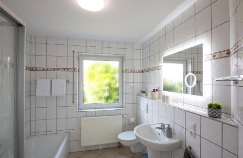 Ferienwohnungen Möhnesee - zentral, stilvoll und ruhig mit Balkon und Boxspringbetten - Foto 64