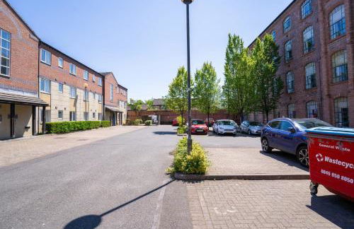 Ensuite Bedrooms with Shared Kitchen and Apartments at Simpsons Hall in Nottingham - Photo 14