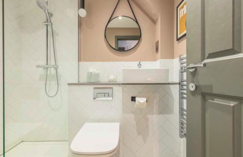 Holyrood Aparthotel - Photo 38